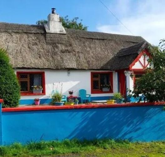 Canadian woman seeks support restoring thatched cottage in Co Cork